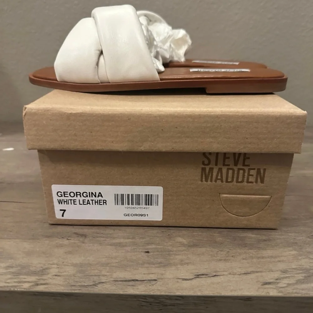 NEW! Steve Madden Georgina Leather Sandal - Picture 7 of 7